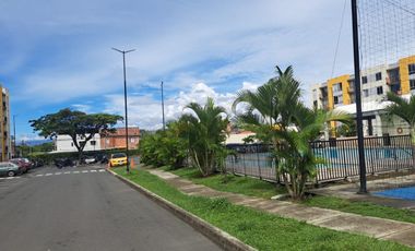 SE ARRIENDA APARTAMENTO PISO TERCERO EN UNIDAD CAÑA DULCE