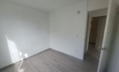 SE ARRIENDA APARTAMENTO PISO TERCERO EN UNIDAD CAÑA DULCE