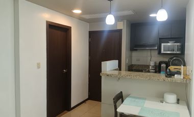 Departamento de alquiler en Edificio Elite Building, Sector Mall del Sol.