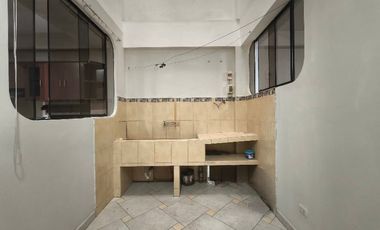 OCASIÓN DPTO DE 130 M², 2DO PISO VISTA CALLE