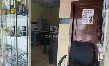 PROPIEDAD RENTERA EN VENTA, ➡️ 3 LOCALES + 1 DEPARTAMENTO, con GARAGE.