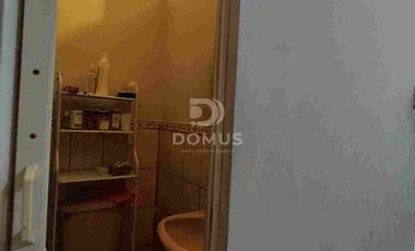 PROPIEDAD RENTERA EN VENTA, ➡️ 3 LOCALES + 1 DEPARTAMENTO, con GARAGE.