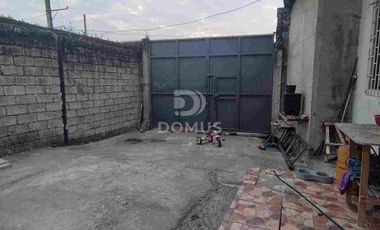 PROPIEDAD RENTERA EN VENTA, ➡️ 3 LOCALES + 1 DEPARTAMENTO, con GARAGE.