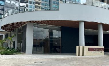 VENDO LOCALES COMERCIALES EN VALENZZA CONDOMINIO RESORT