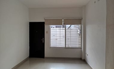 Departamento de alquiler en Kennedy Norte, Planta Baja, 2 dormitorios.