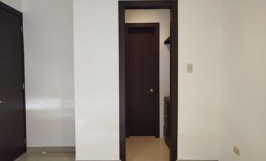 Departamento de alquiler en Kennedy Norte, Planta Baja, 2 dormitorios.