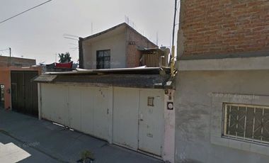CASA EN VENTA OPORTUNIDAD DE INVERSION Y RECUPERACION INMUEBLE PARA REMODELAR EN CELAYA GTO.