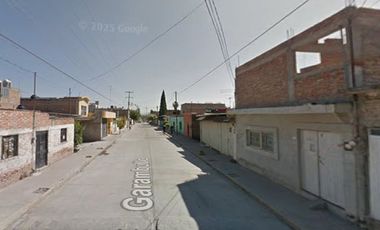 CASA EN VENTA OPORTUNIDAD DE INVERSION Y RECUPERACION INMUEBLE PARA REMODELAR EN CELAYA GTO.