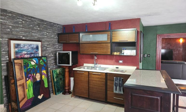 IMPACTANTE CASA EN EL URO