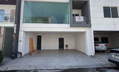 Casa en La Encomienda