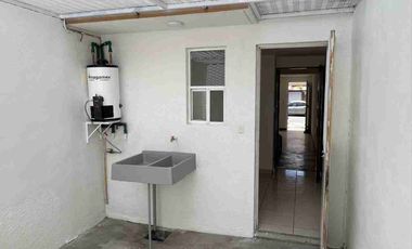 SE VENDE CASA EN LOS HÉROES