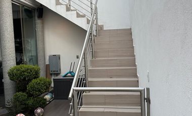 MAGNIFICA CASA EN CERRADAS DE VALLE ALTO