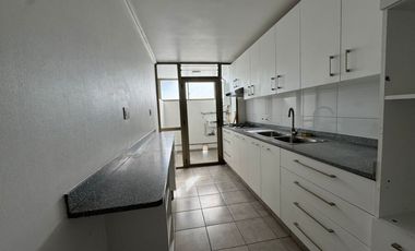 SE ARRIENDA DEPTO EN EDIFICIO BELLATERRA.