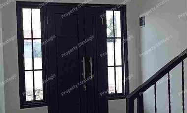 rumah strategis pasar rebo jakarta timur dekat tol pasar stasiun jakarta selatan