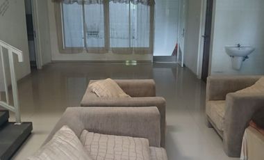 SEWA Rumah Siap Pakai di Nirwana Eksekutif Surabaya