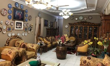 DIJUAL RUMAH HALAMAN LUAS TENGAH KOTA DEKAT JALAN JENDRAL SUDIRMAN PALEMBANG