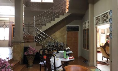 DIJUAL RUMAH HALAMAN LUAS TENGAH KOTA DEKAT JALAN JENDRAL SUDIRMAN PALEMBANG