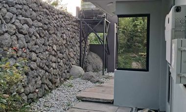 Elegant Japanese Inspired House with Loft and Garden in Pinewoods Estate, Baguio City