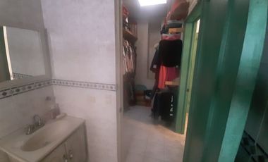 CASA EN RENTA AMUEBLADA Y EQUIPADA EN GUADALUPE, NUEVO LEON, ZONA COL. AZTECA, A 2 MINUTOS DE AV. CONSTITUCION Y MORONES PRIETO, COCHERA AUTOMATIZADA