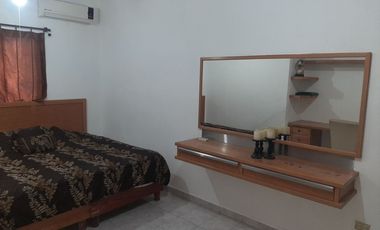 CASA EN RENTA AMUEBLADA Y EQUIPADA EN GUADALUPE, NUEVO LEON, ZONA COL. AZTECA, A 2 MINUTOS DE AV. CONSTITUCION Y MORONES PRIETO, COCHERA AUTOMATIZADA