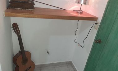 CASA EN RENTA AMUEBLADA Y EQUIPADA EN GUADALUPE, NUEVO LEON, ZONA COL. AZTECA, A 2 MINUTOS DE AV. CONSTITUCION Y MORONES PRIETO, COCHERA AUTOMATIZADA