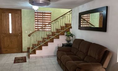 CASA EN RENTA AMUEBLADA Y EQUIPADA EN GUADALUPE, NUEVO LEON, ZONA COL. AZTECA, A 2 MINUTOS DE AV. CONSTITUCION Y MORONES PRIETO, COCHERA AUTOMATIZADA