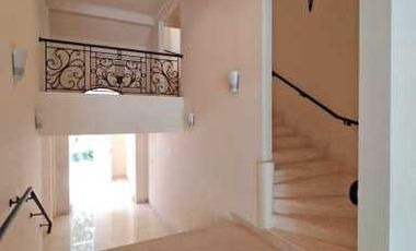 Rumah disewakan di Kemang Dalam Lokasi Strategis