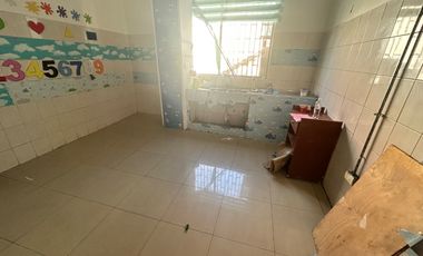 LOCAL SEGUNDO PISO CONDELL