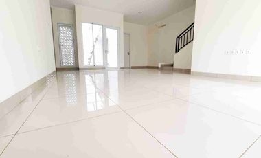 Rumah Amanda tipe 9 premium dengan kamar tidur 4+1  hadap Utara