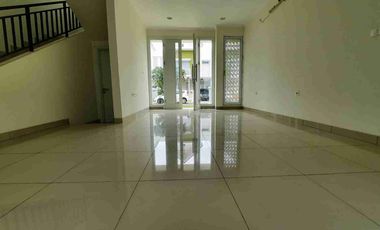 Rumah Amanda tipe 9 premium dengan kamar tidur 4+1  hadap Utara