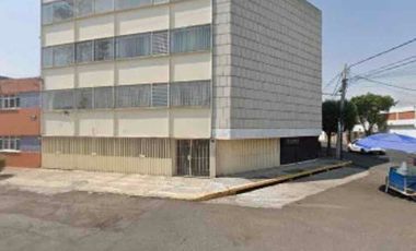 Edificio con 6 departamentos para oficinas/ habitar