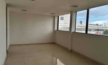 Edificio con 6 departamentos para oficinas/ habitar