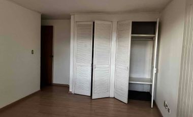 Edificio con 6 departamentos para oficinas/ habitar