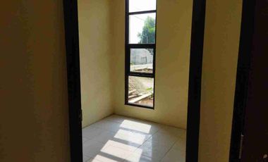 Rumah rumah siap huni bisa di renovasi sesuai kesepakatan harga dekat CCM