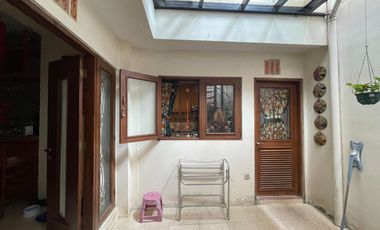 rumah dalam perum timoho kota jogja , jl kusumanegara umbulharjo balirejo