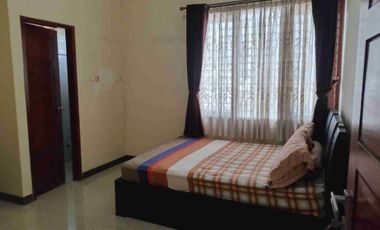 Dijual rumah, SHM ,LT 630m2, LB 378m2 , Full Furnished , water heater, Halaman depan belakang, Gazebo