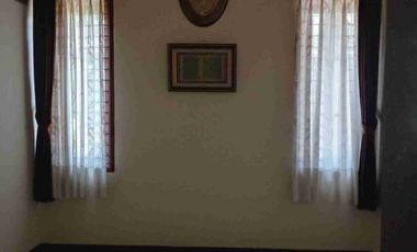 Dijual rumah, SHM ,LT 630m2, LB 378m2 , Full Furnished , water heater, Halaman depan belakang, Gazebo