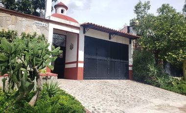 RENTA CASA AMUEBLADA EN EL CENTRO DE TEQUISQUIAPAN, QUERETARO