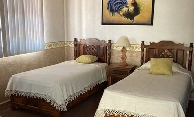 RENTA CASA AMUEBLADA EN EL CENTRO DE TEQUISQUIAPAN, QUERETARO