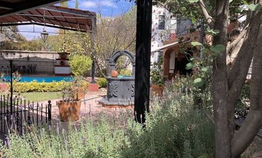 RENTA CASA AMUEBLADA EN EL CENTRO DE TEQUISQUIAPAN, QUERETARO