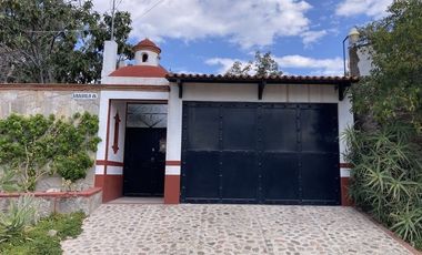 RENTA CASA AMUEBLADA EN EL CENTRO DE TEQUISQUIAPAN, QUERETARO