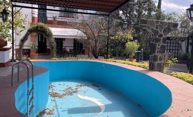 RENTA CASA AMUEBLADA EN EL CENTRO DE TEQUISQUIAPAN, QUERETARO