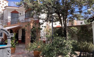 RENTA CASA AMUEBLADA EN EL CENTRO DE TEQUISQUIAPAN, QUERETARO