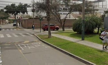 VENTA TERRENO / LOTE EN CENTRO COMERCIAL MONTERRICO - SURCO