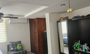 Gran Casa en Loma Larga