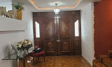 Gran Casa en Loma Larga