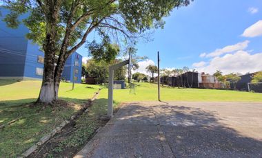 SE VENDE PARTAMENTO EN EL JARDIN DE 87MT2 REMODELADO.