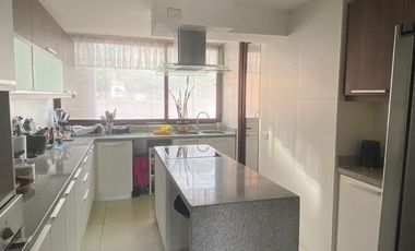 LUJOSO DEPARTAMENTO CON VISTA DESPEJADA