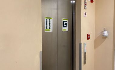 LUJOSO DEPARTAMENTO CON VISTA DESPEJADA