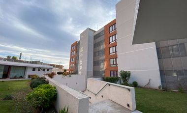 LUJOSO DEPARTAMENTO CON VISTA DESPEJADA